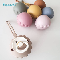 Japanese pacifier storage box pacifier bag silicone portable baby pacifier storage box baby dustproof