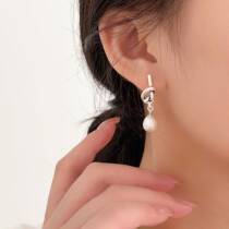 Yinruitai s925 sterling silver Japanese and Korean pearl high-end womens earrings niche design knotted French Internet hot earrings
