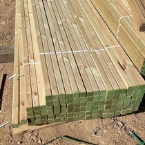The wooden keel for the construction site can be customized with pine strips and squares. The manufacturer directly supplies 4X6 square wooden sleepers and wooden springboard pads.
