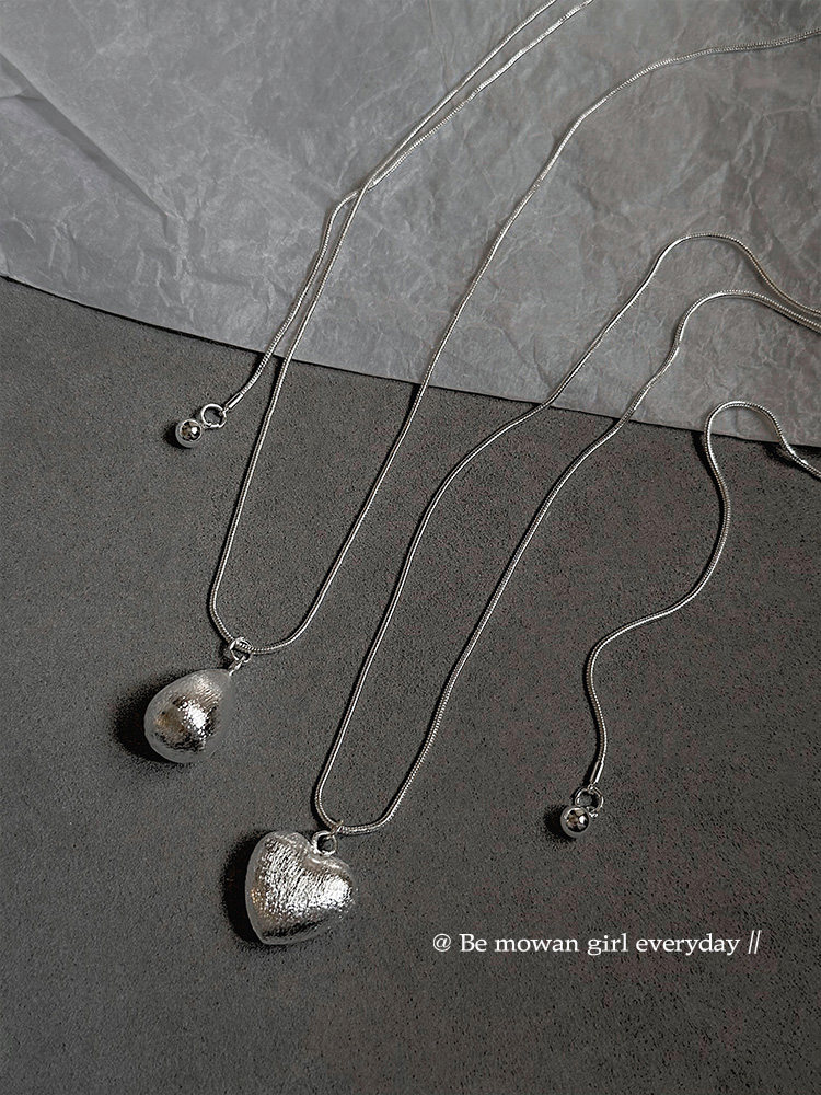 Silver Brushed Heart Long Necklace for Women, Autumn and Winter Korean Style, ins Style, High-End, Simple and Versatile Clavicle Chain Accessory