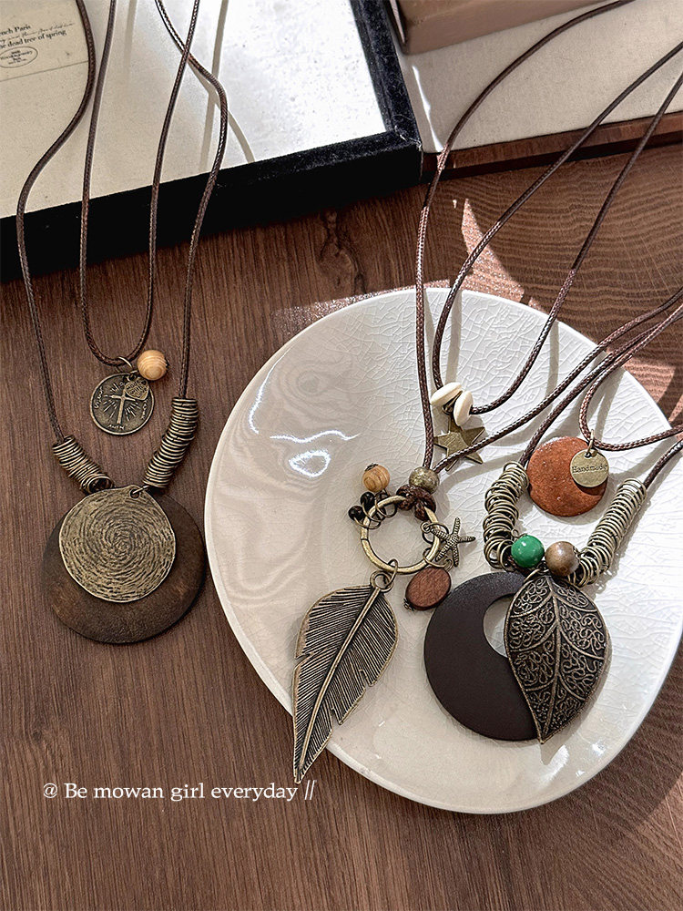 New Chinese-Style Zen Bronze Feather Necklace for Women, Bohemian Ethnic Style, Double-Layered Long Sweater Chain Accessory