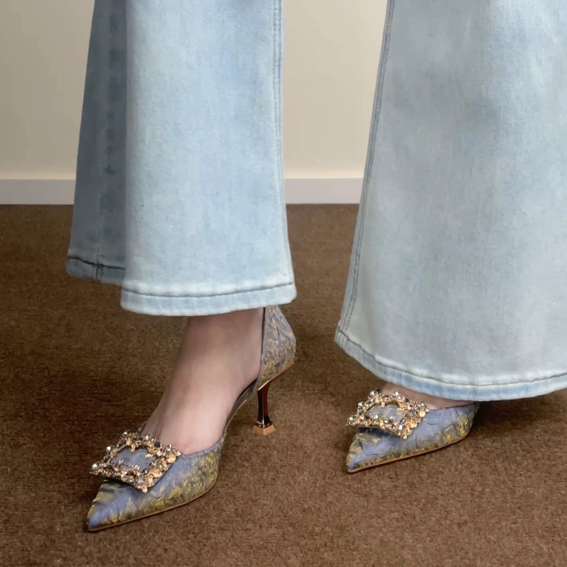 Elegant and Fashionable New Women's Shoes That Are Comfortable on the Feet, Blue High Heels, Autumn Elegant and Versatile Wedding Shoes, Side-Cut Pointed Toe Pumps Elegant and Fashionable New Women's Shoes That Are Comfortable on the Feet, Blue High Heels, Autumn Elegant and Versatile Wedding Shoes, Side-Cut Pointed Toe Pumps