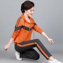 Middle-aged and elderly sportswear suits for women in spring and autumn new mothers coats for autumn large sizes western style casual two-piece sets