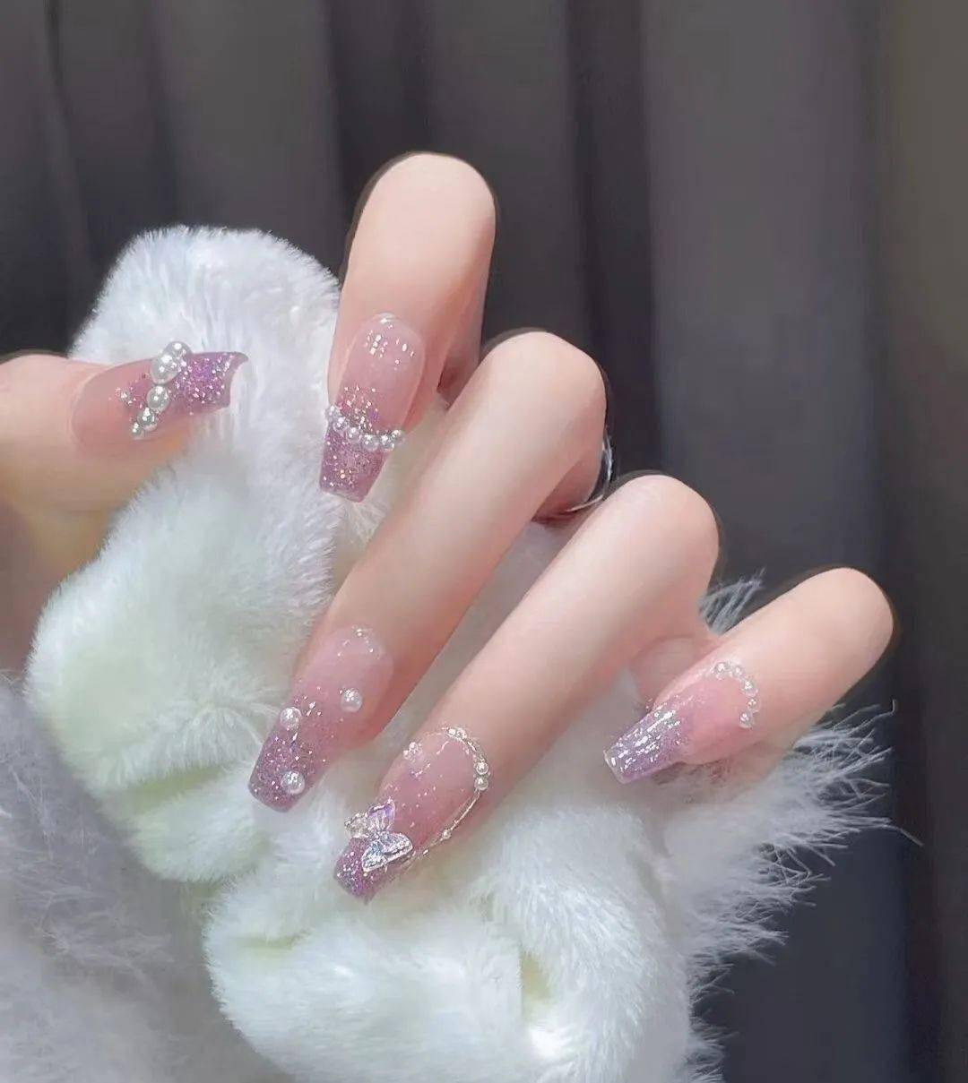 指韵兰姿美甲店