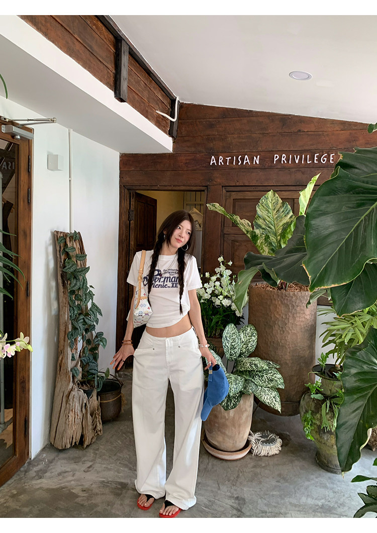 牙套大汪 【Уличный пикник】 Приталенная футболка с коротким рукавом и принтом букв