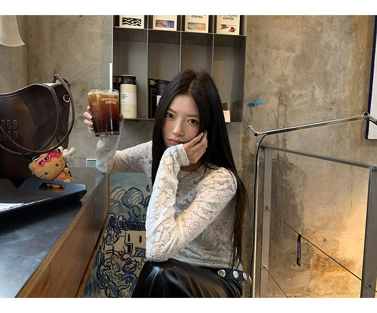 牙套大汪【岛屿花】Кружевная блузка с цветочным принтом женская базовая с длинным рукавом приталенная