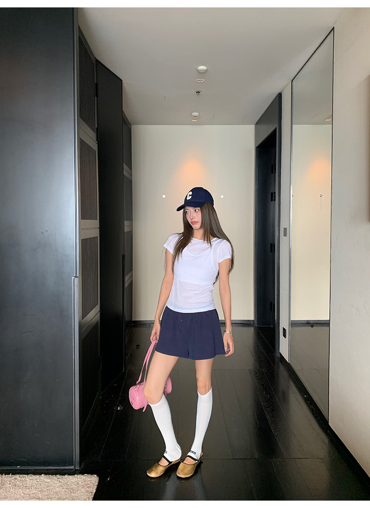 牙套大汪 Стильный комплект из двух предметов с майкой в корейском стиле