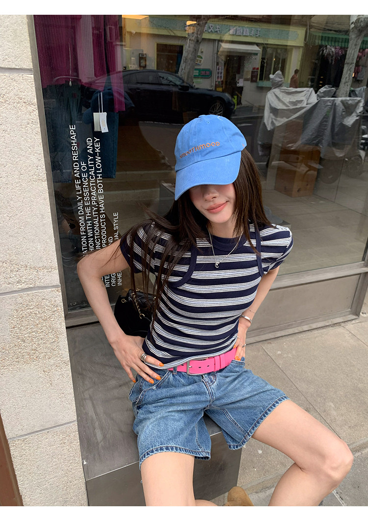 牙套大汪【小时光】Многослойный комплект темно-синяя черная полоска майка + футболка приталенного кроя