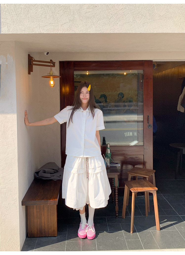 Женский комплект miu - белая рубашка с короткими рукавами и юбка в корейском стиле