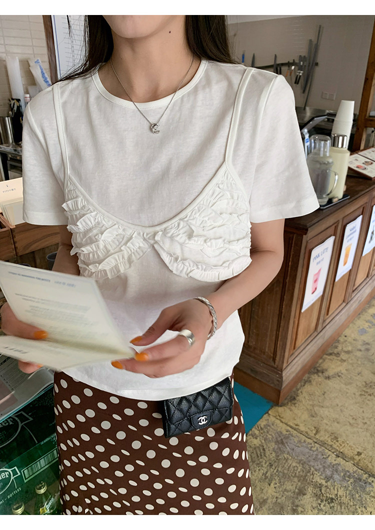 牙套大汪 Комплект из двух цветов: топ с рюшами и футболка с круглым вырезом