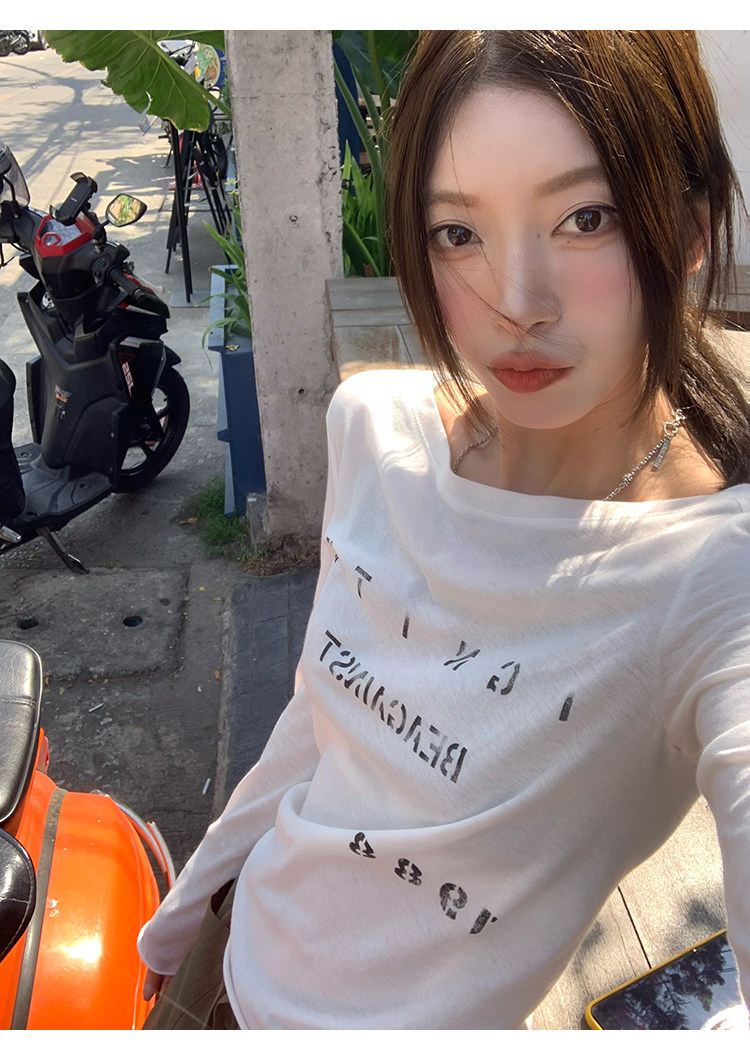 牙套大汪 【Basic Fashionista】 Состаренная футболка с длинными рукавами с потертым принтом букв