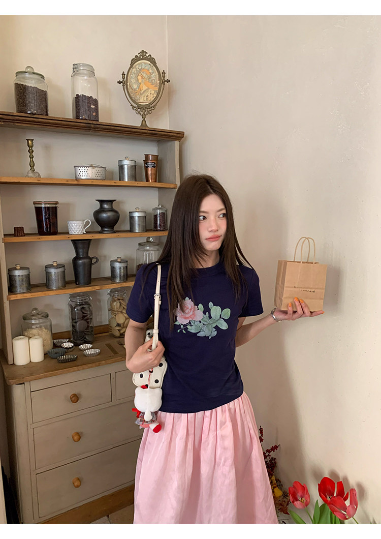 牙套大汪 【Розы! Розы】 Принтованная футболка с короткими рукавами летняя универсальная стройнящая блузка