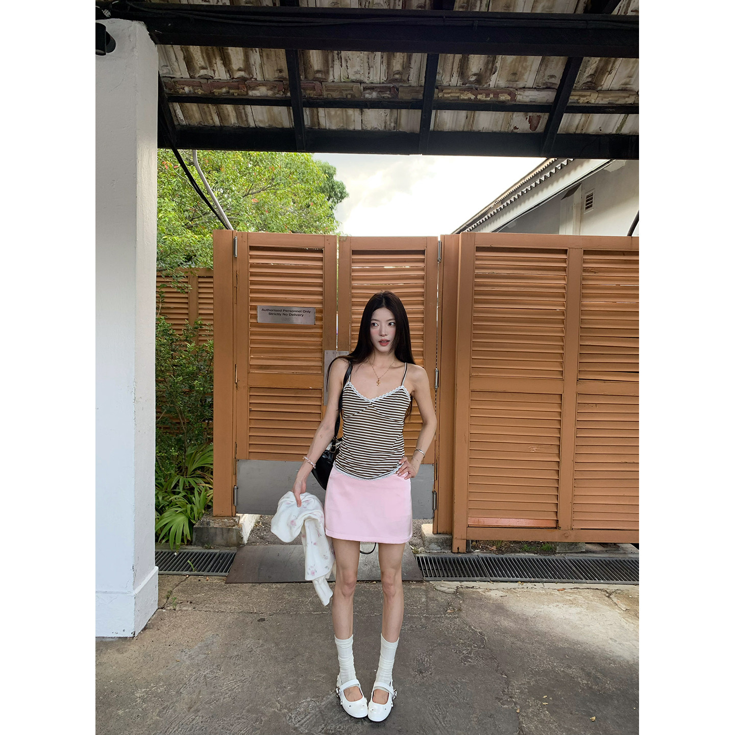 Супер нежная юбка-карандаш женская летняя 2026 новая модель облегающая стройнящая короткая юбка