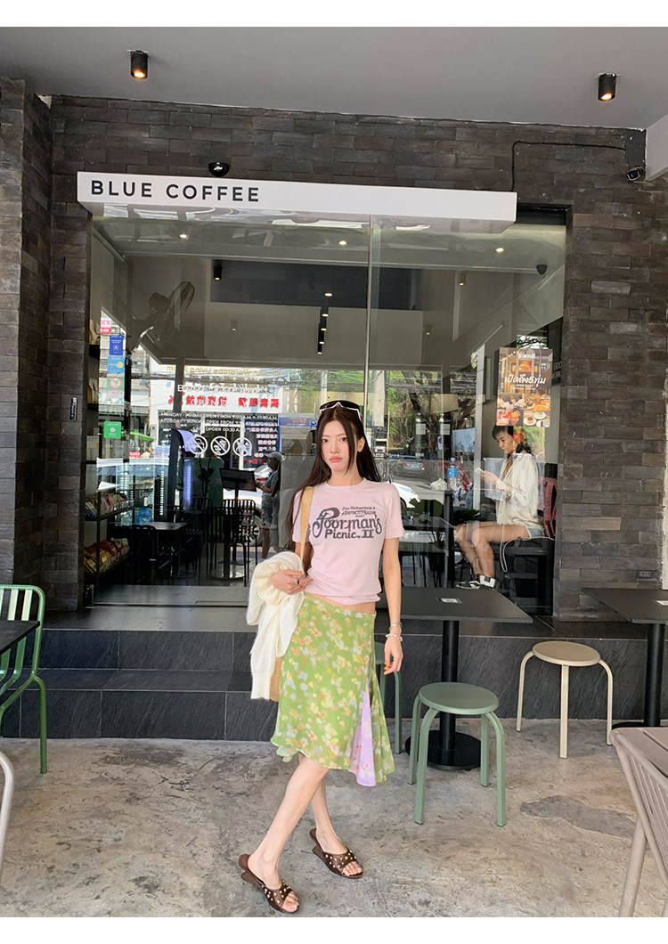 牙套大汪 [Зеленые цветы] Юбка-миди с цветочным принтом в стиле масляной живописи с контрастными цветами