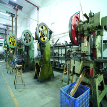The manufacturer specializes in the production of customized hardware stamping parts stamping parts processing stretching machine stretching support customized shot blasting