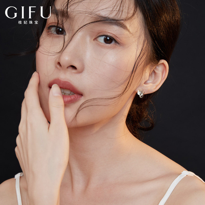 Earrings Ear buckle female temperament Korean simple sterling silver earrings personality small petal ear ring sleeping without picking the ear needle