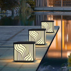 Solar column head lamp, outdoor waterproof garden lamp, outdoor villa gate pillar lamp, modern simple wall lamp