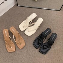 French high-end flip-flops for women 2024 summer new low-heeled thick-heeled outdoor beach sandals