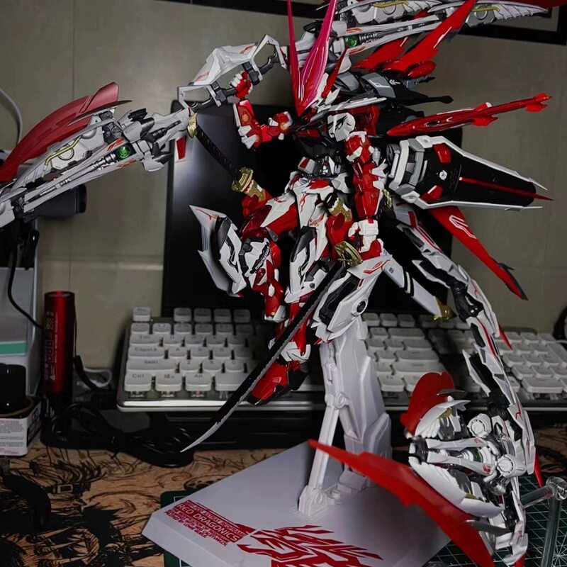 Bandai Gundam Model Unicorn Red Dragon Heretic Strike Freedom Red Heretic Phoenix Mecha Assembly Toy