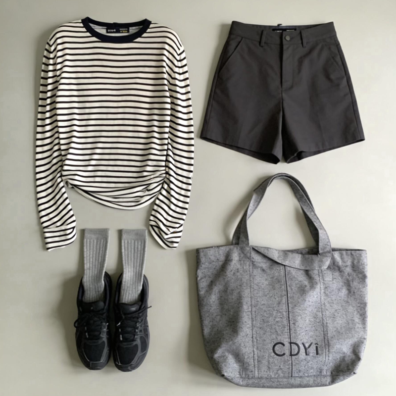 2026 Super Trendy Outfit: a Complete Set of Korean-Style Summer Suits, Striped Color-Blocking Long-Sleeved T-Shirt and Wide-Leg Shorts Two-Piece Set