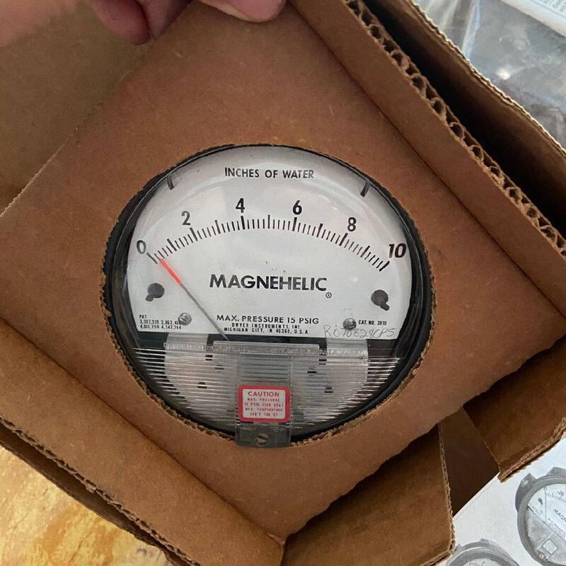 Negotiable Price for Medewell Differential Pressure Gauge, Brand New and Unused, 0-10Kpa Negotiable Price for Medewell Differential Pressure Gauge, Brand New and Unused, 0-10Kpa