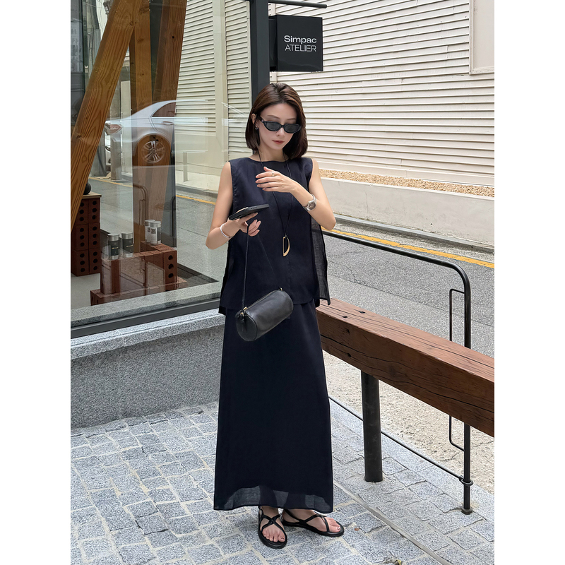 【Boss Zhou】French Old Money Style Summer New Collection: Unique Irregular Design Minimalist Elegant Navy Blue Set