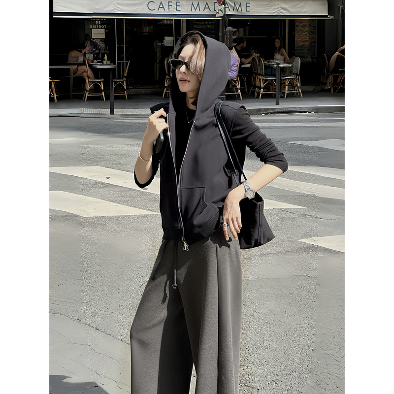【Boss Zhou】Relaxed Layering Autumn/Winter New Versatile Hooded Zipper Vest Jacket 【Boss Zhou】Relaxed Layering Autumn/Winter New Versatile Hooded Zipper Vest Jacket
