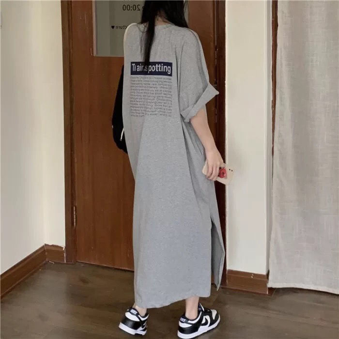 Plus Size 150kg Short-Sleeved T-Shirt Dress, Summer Loose Fit, Covers the Body and Looks Slimming, Over-The-Knee Long Casual Dress with Slit Plus Size 150kg Short-Sleeved T-Shirt Dress, Summer Loose Fit, Covers the Body and Looks Slimming, Over-The-Knee Long Casual Dress with Slit