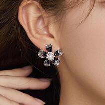 Autumn and winter black flower earrings 2024 new popular ear clip niche light luxury high-end unique temperament earrings for women
