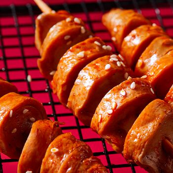 [Three Squirrels_Gluten Roll 120g] Large Gluten Spicy Strips, Nostalgic Childhood Dried Tofu with Spicy Flavor, a Satisfying Snack