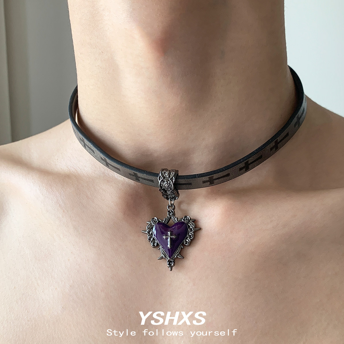 YSHXS Dark Gothic Choker Punk Purple Heart Choker Niche High-End Pet Accessory