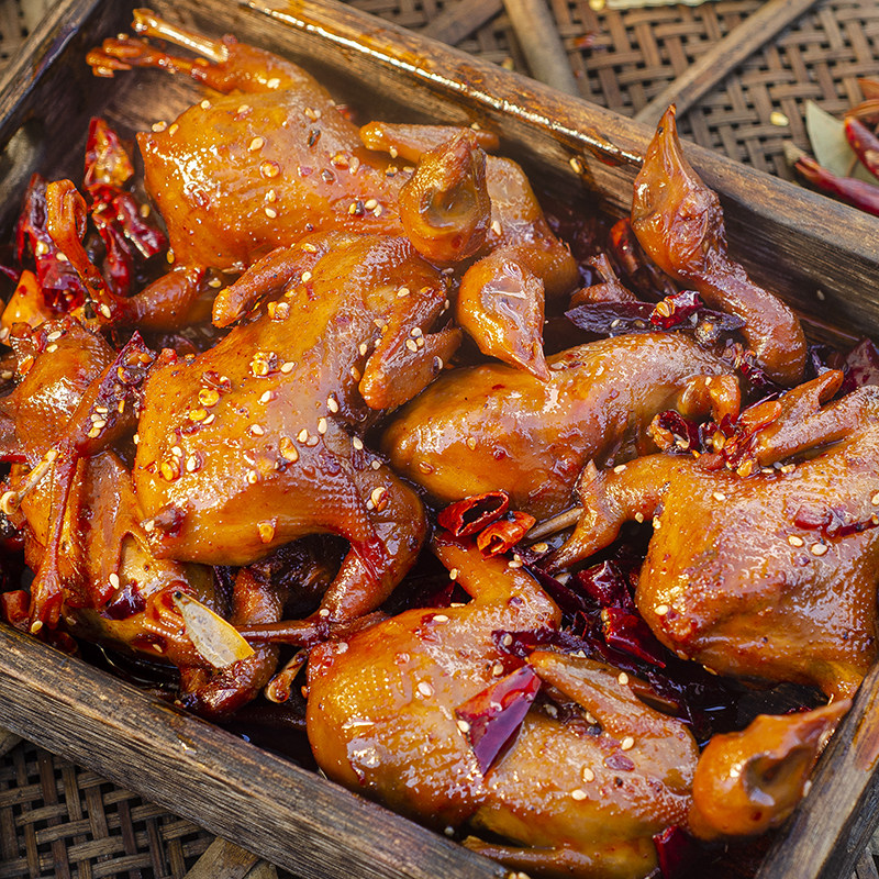Zigong Specialty, Whole Spicy Quail Braised in Marinade, Snack Meat, Ready-To-Eat Food, Popular Snack, Side Dish for Drinks, Late-Night Snack