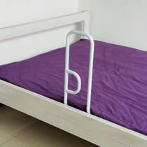 White handrails to help the elderly get up bedside guardrails to keep warm and wrenches to help get up at night. Tools are fixed and installed.