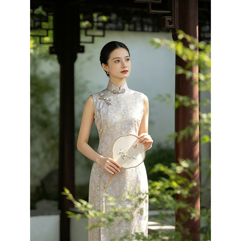 Gu Xing Jianhui Cheongsam【Whispers in the Flowers】Colorful Silk Sleeveless Elegant Stand Collar Silk Daily Handmade Cheongsam