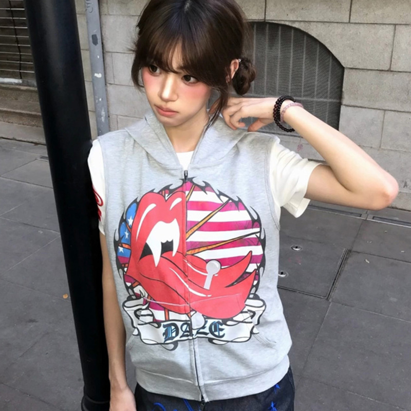 Y2K Subculture Gray Hooded Vest for Women, New Summer Style with Tongue Stud and Rolling Stones Print, Slim-Fit Sleeveless Top