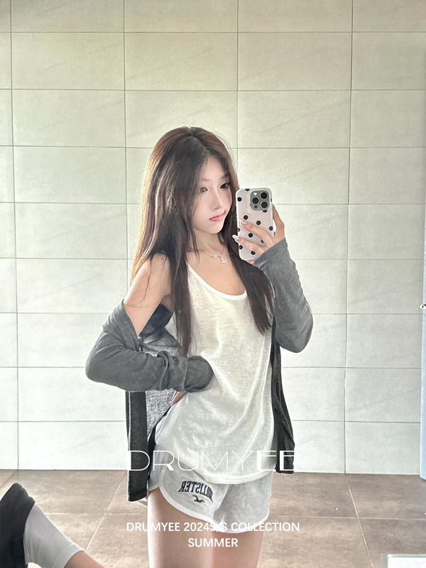 White Sleeveless Knit Camisole for Women, Summer New Style, Loose and Comfortable, Can Be Worn as an Inner Layer or Outerwear, Relaxed and Lazy Top