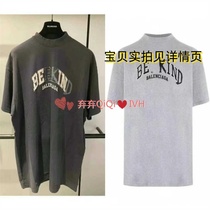 Mens and womens short-sleeved shirt colors