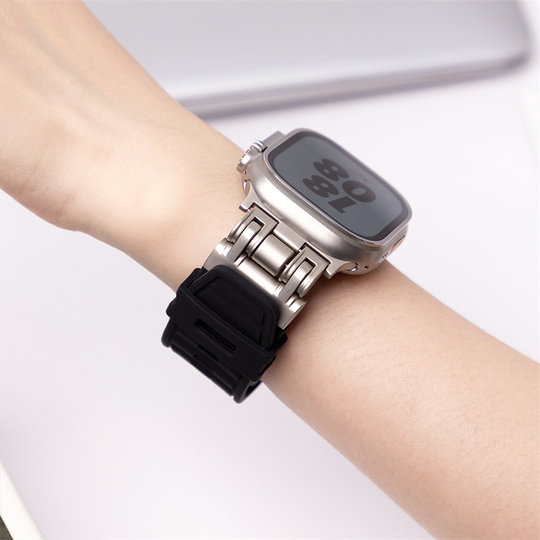 Suitable for Apple watch strap apple watchS11/10 Ultra1/2/3 mecha style iwatch strap 9/8 generation 7 liquid silicone sports summer se men and women style high-end wristband