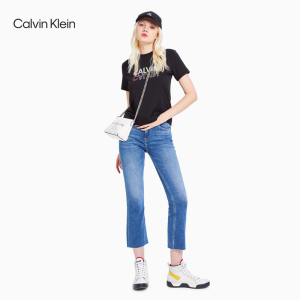 CK Jeans 2021春夏新款女装渐变色LOGO印花半立领短袖T恤J216157