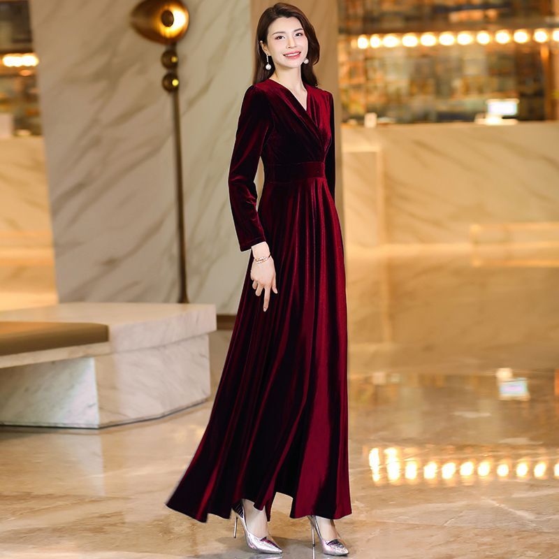 High-End Elegant Long-Sleeved Spring and Autumn Velvet Dress, Wedding Dress, Performance Long Dress, Loose and Slimming with a Large Hem High-End Elegant Long-Sleeved Spring and Autumn Velvet Dress, Wedding Dress, Performance Long Dress, Loose and Slimming with a Large Hem
