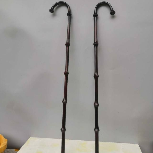 Qiongzhu Cane/Lightweight Walking Stick for the Elderly/Traditional Handmade Bamboo Ultra-Light Hiking Stick as a Gift for the Elderly