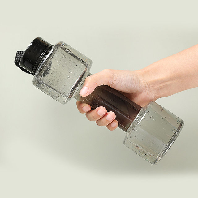 Dumbbell Water Bottle 2025 New Model Creative Outdoor Indoor Fitness Sports Plastic Personalized Water Cup 700ml Student Model