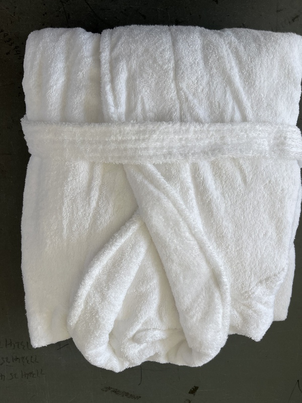 Furitai Processes and Exports Simple White Hotel-Style Home Bathrobes