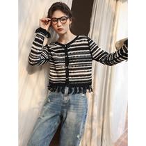 Early autumn top gentle temperament black and white striped cardigan knitted jacket womens high-end Korean style outfit sweater