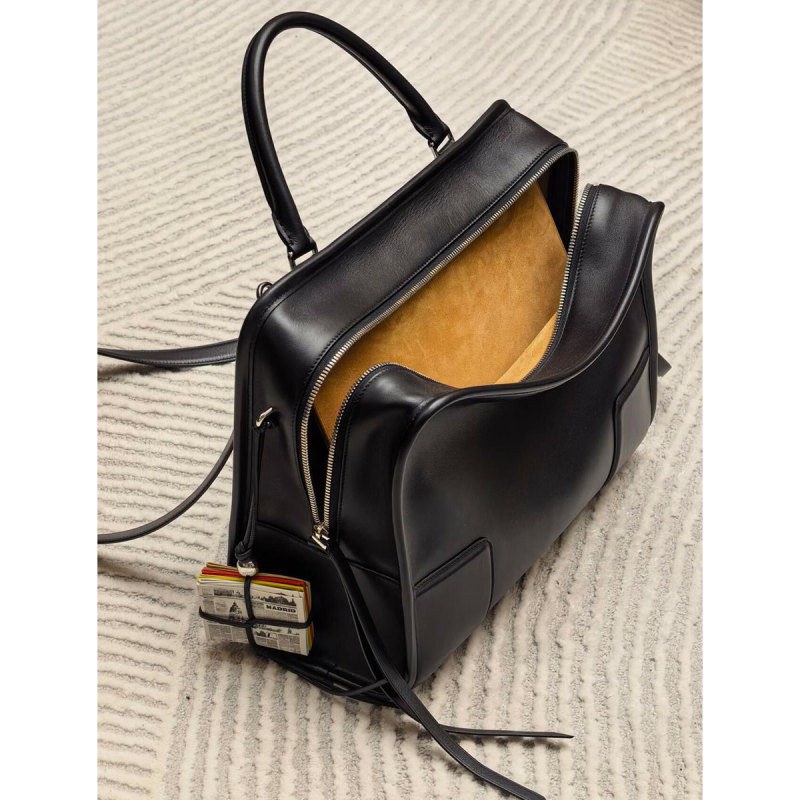 2026 Amazona180 Runway Style Handbag and Shoulder Bag