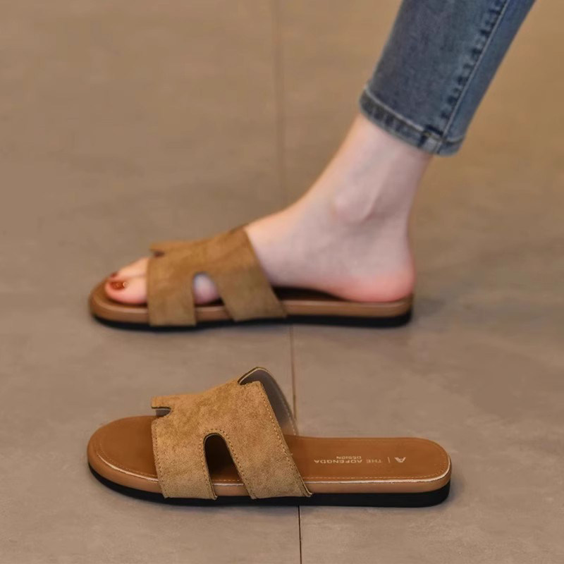 Genuine Leather French-Style Stunning Birkenstock Sandals for Women, Summer Outdoor Wear, Super Popular Beach Slippers for Pregnant Women, Non-Slip Flat Slippers
