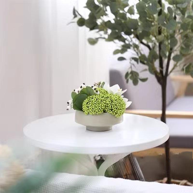 现代简约假水花酒店餐厅VIP茶几装饰:仿真花艺的优雅与奢华
