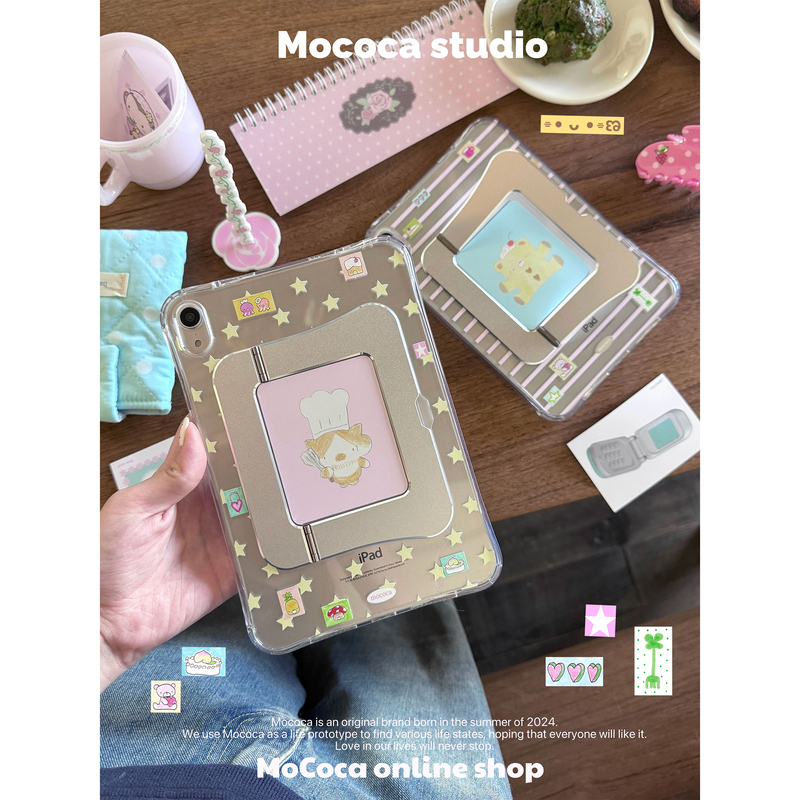 Mococa《Greedy Cat & Lucky Bear》~Original Illustration Cute 2026 Girls' Single Case No Face Cover Protective Case Acrylic Anti-Bend with Buckle Air56 Tablet Case Pro 11inch Mini6 Mococa《Greedy Cat & Lucky Bear》~Original Illustration Cute 2026 Girls' Single Case No Face Cover Protective Case Acrylic Anti-Bend with Buckle Air56 Tablet Case Pro 11inch Mini6