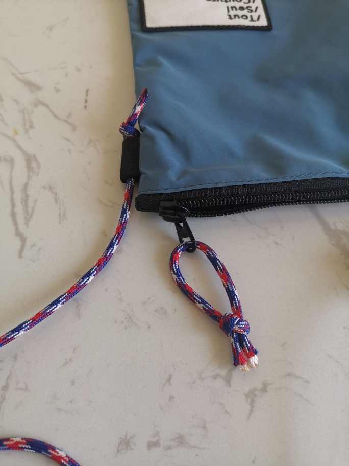 日系斜挎手机包怎么样，它的价格贵不贵,第9张