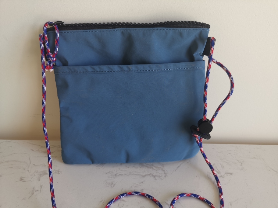 日系斜挎手机包怎么样，它的价格贵不贵,第3张